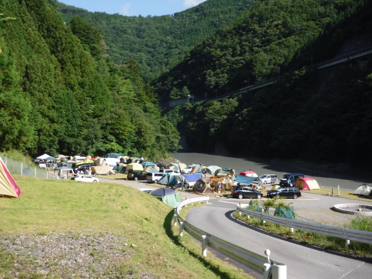 【静岡県】鉄道好きのお子様のいる家族連れ必見！SLが走る大人気の大井川鉄道とセットで楽しめるキャンプ場3選！ キャンプ情報メディア
