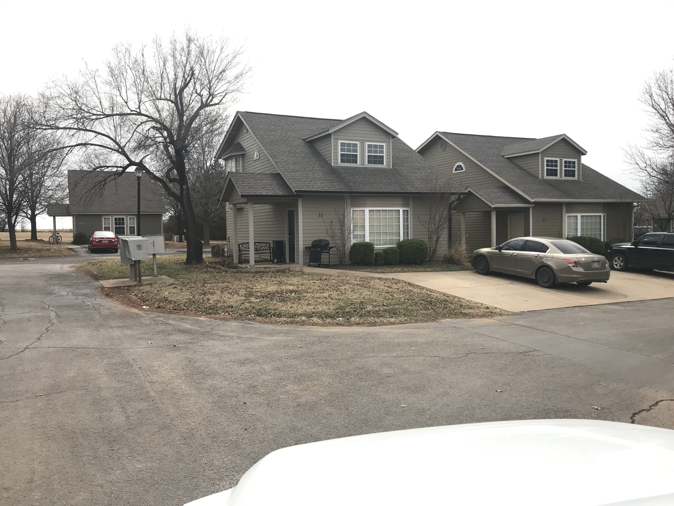 Foxfire (2425 W. Lakeview 32) Campbell Properties