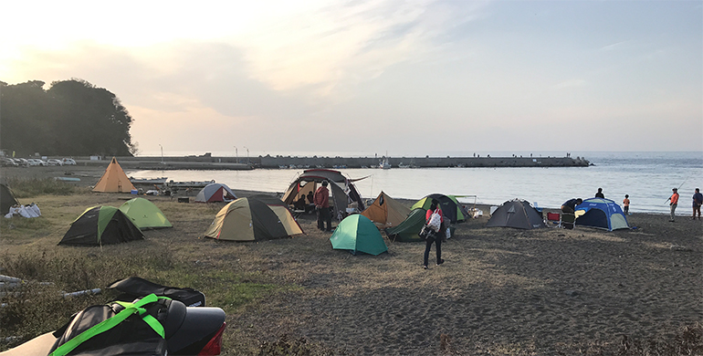 三浦、三戸浜海岸（三戸海岸）で初のソロキャンプ！ 初心者からのキャンプ体験記【キャンパーさん】