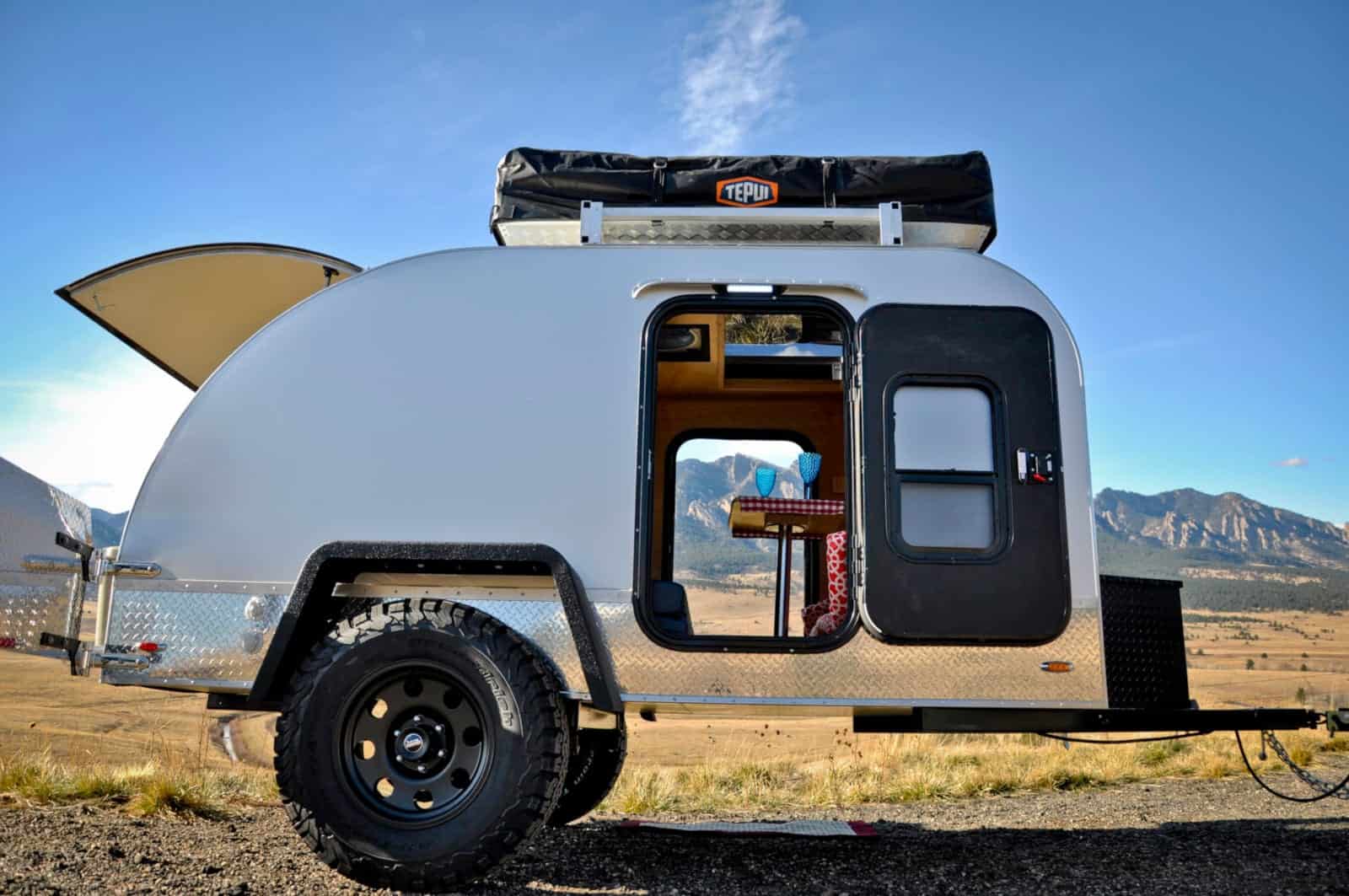 5 Heavy Duty Off Road Pop Up Campers (Updated 2023)
