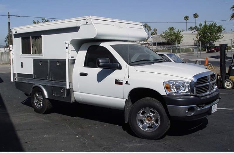 6 Amazing Flatbed Truck Campers (Updated 2023)