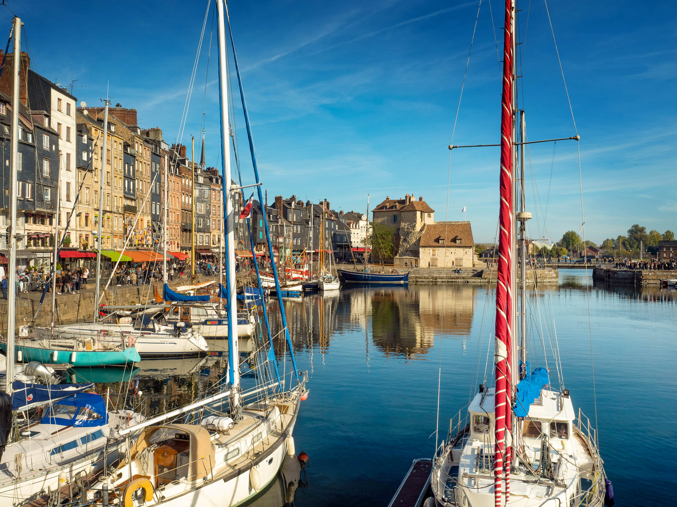 Aire de Campingcar Honfleur +Photos — Camperguru