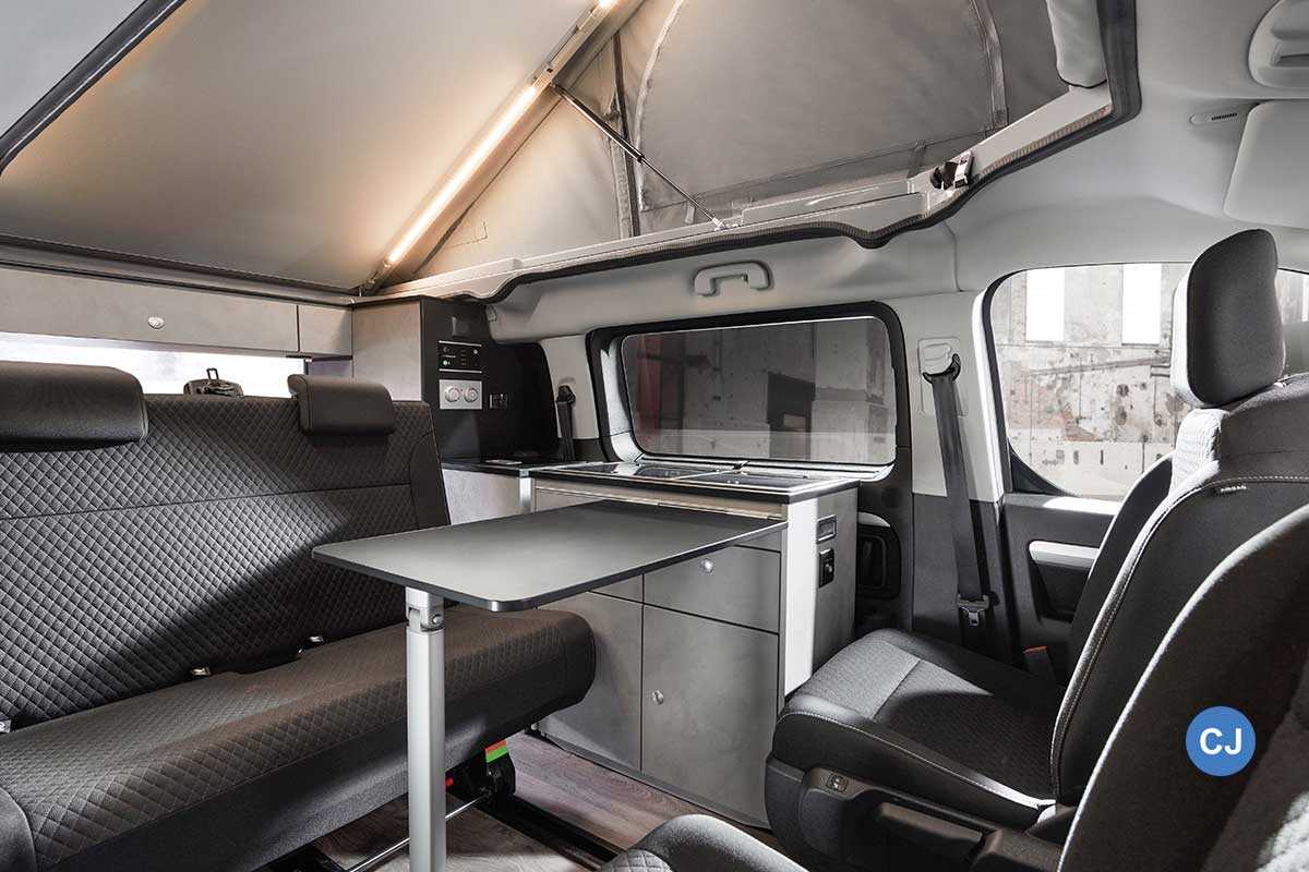 Kompakter Camper für vier Crosscamp Life auf Opel Zafira