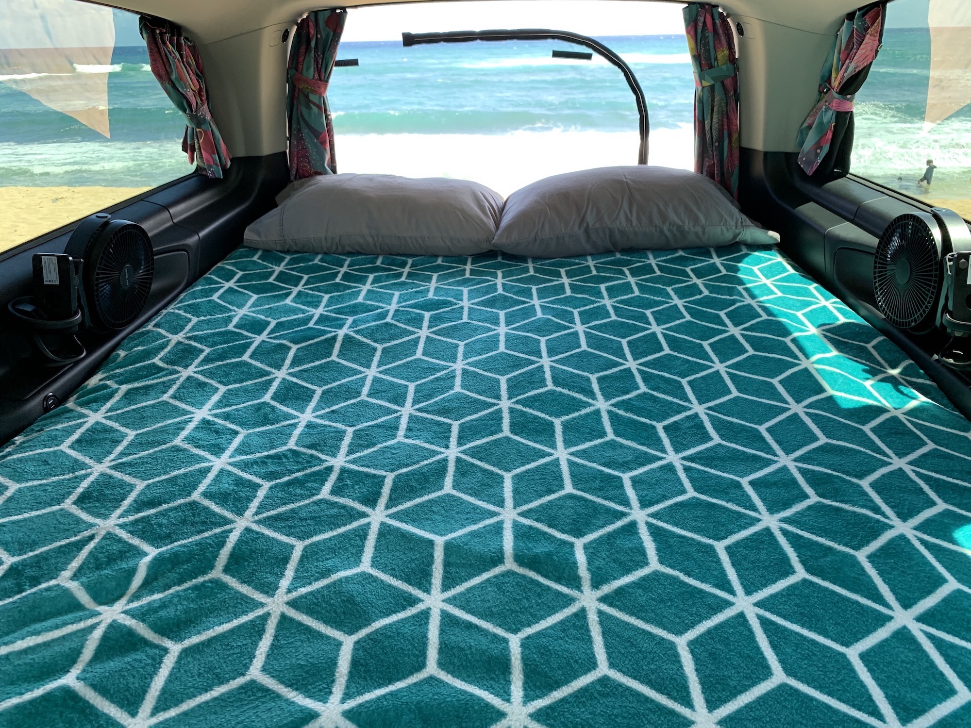 Sunset (Maui) Hawaii’s Modern Campervan Rentals