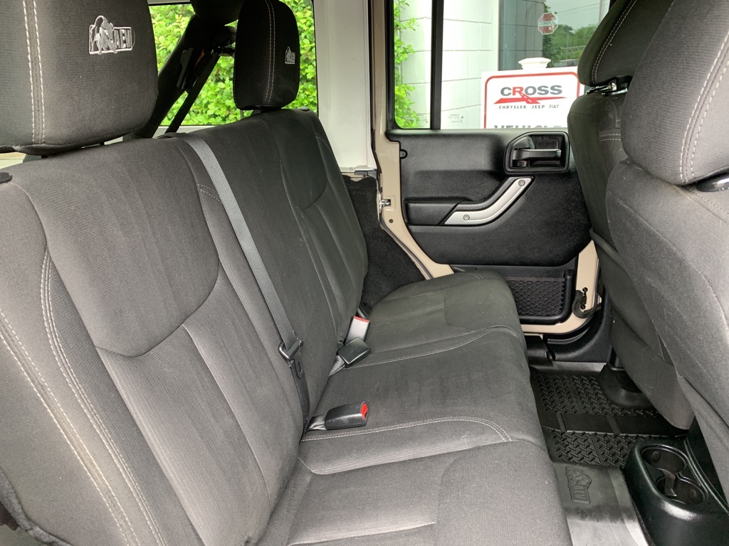 Paniolo (Maui) Hawaii’s Modern Campervan Rentals