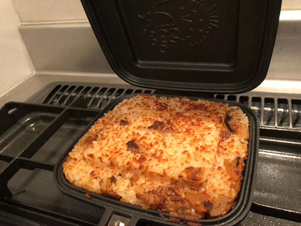 ホットサンドメーカーで焼きおにぎり完成