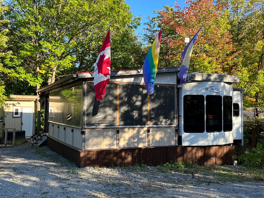 À Vendre Camping plein bois