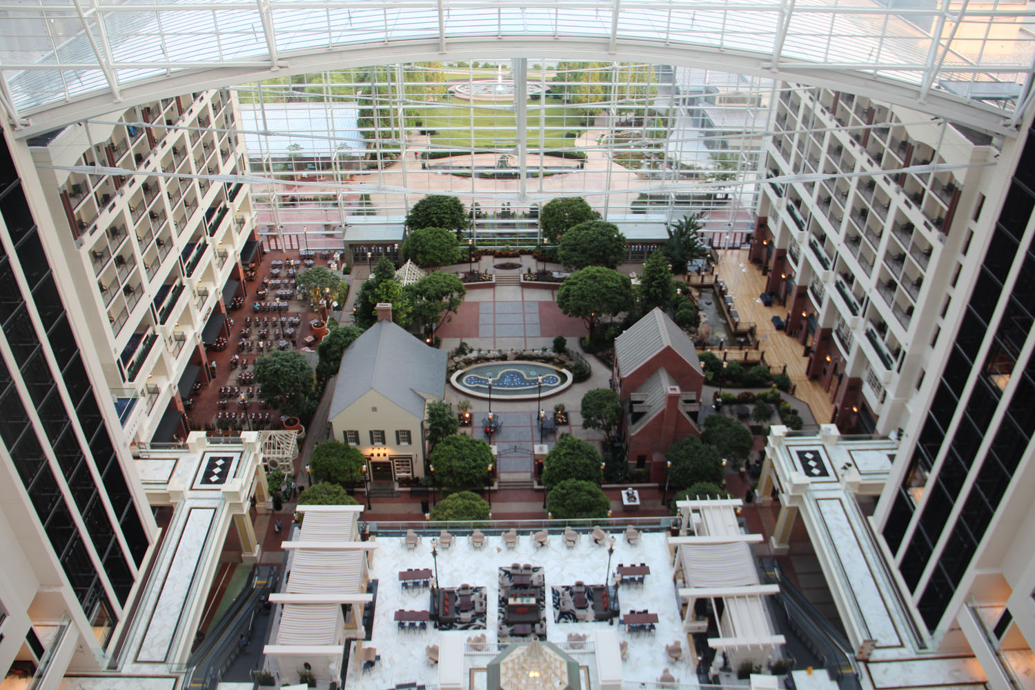 Buffy Graham National Harbor & Gaylord Hotel Washington DC