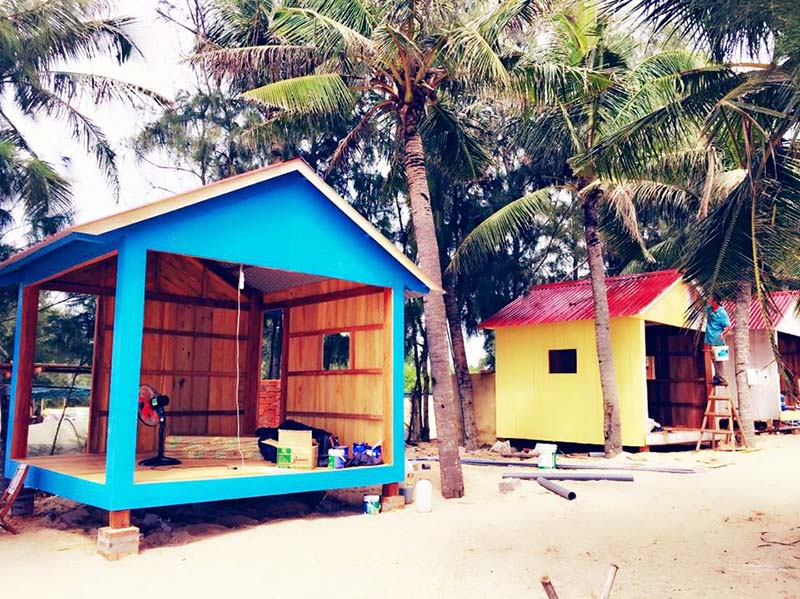 Coco Beach camp hut