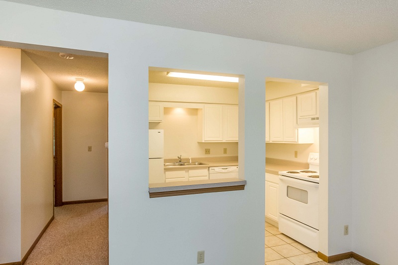 490 Iowa Ave Unit 2 Campus View Apartments