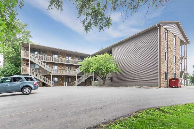 625 S Clinton St Unit 14 Campus View Apartments