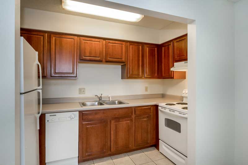 625 South Clinton Street Campus View Apartments