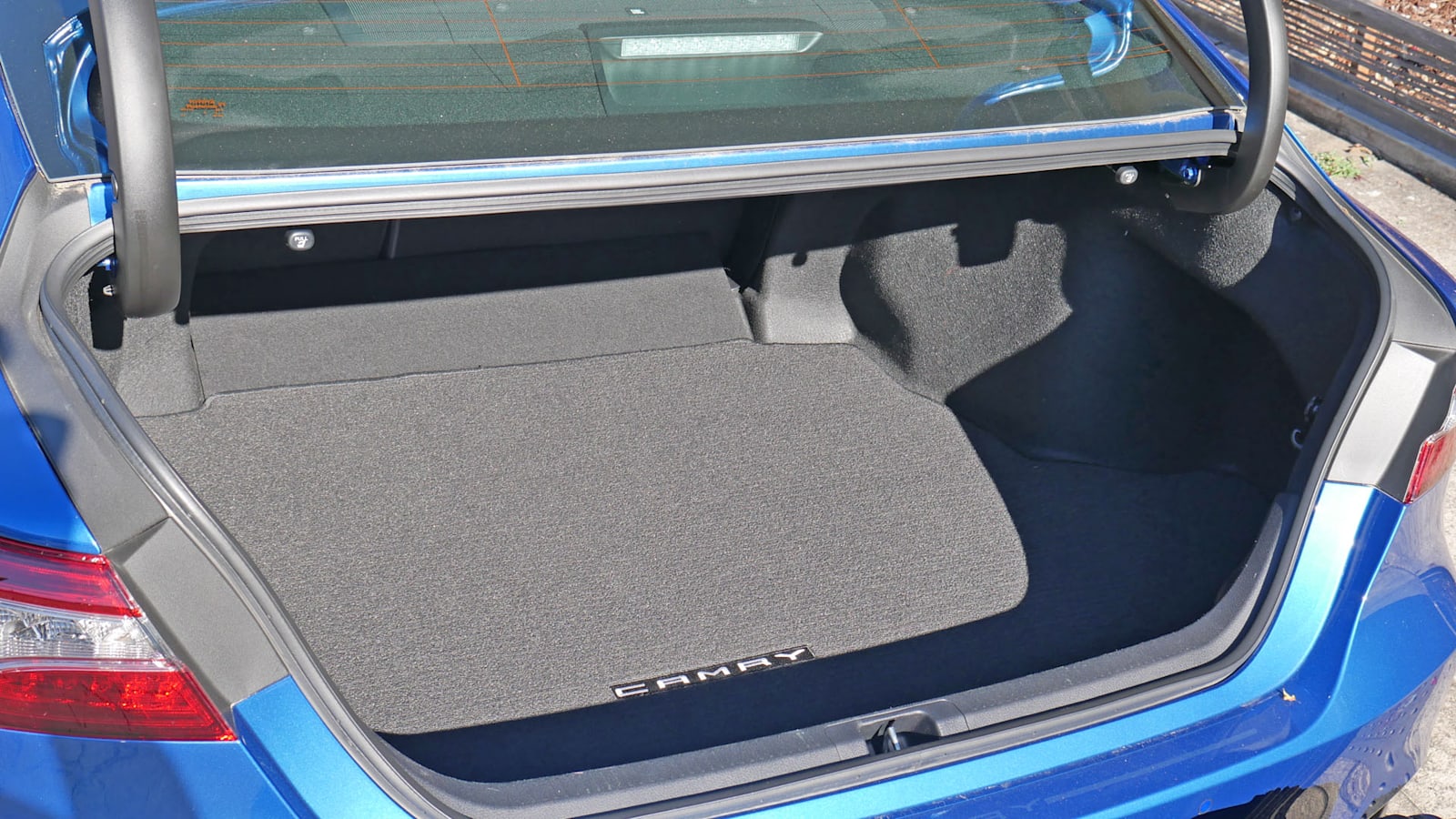 Toyota Camry storage features (Updated 05/2025)