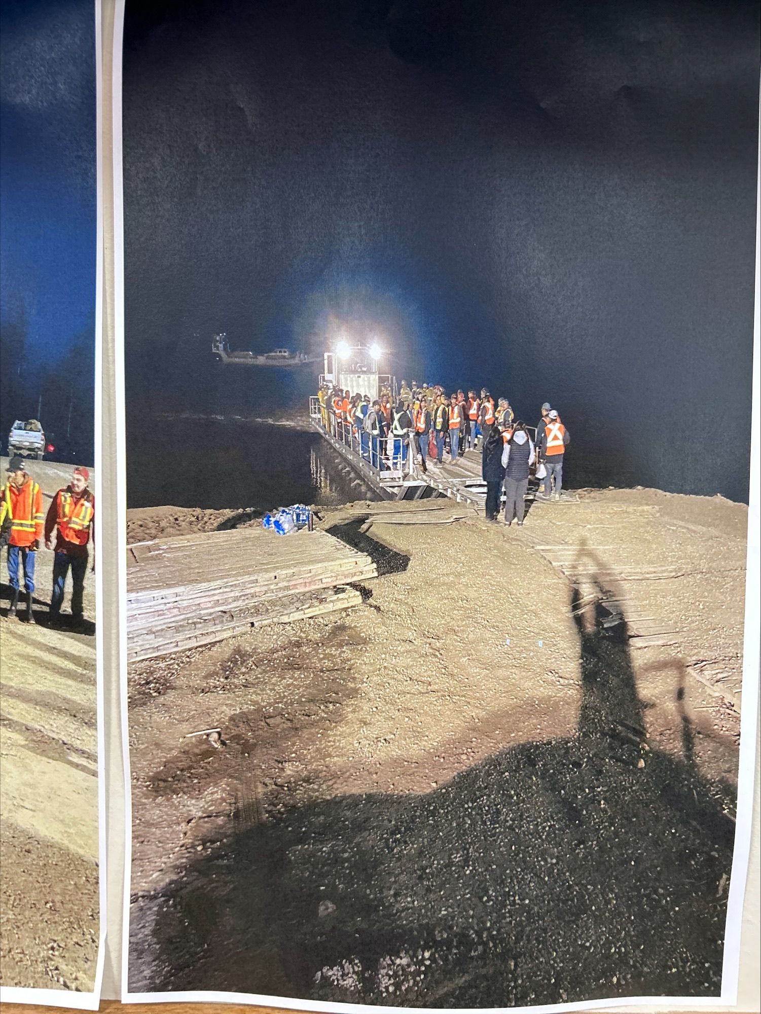 Plus de 100 structures périssent dans les flammes à Fox Lake Canada Info