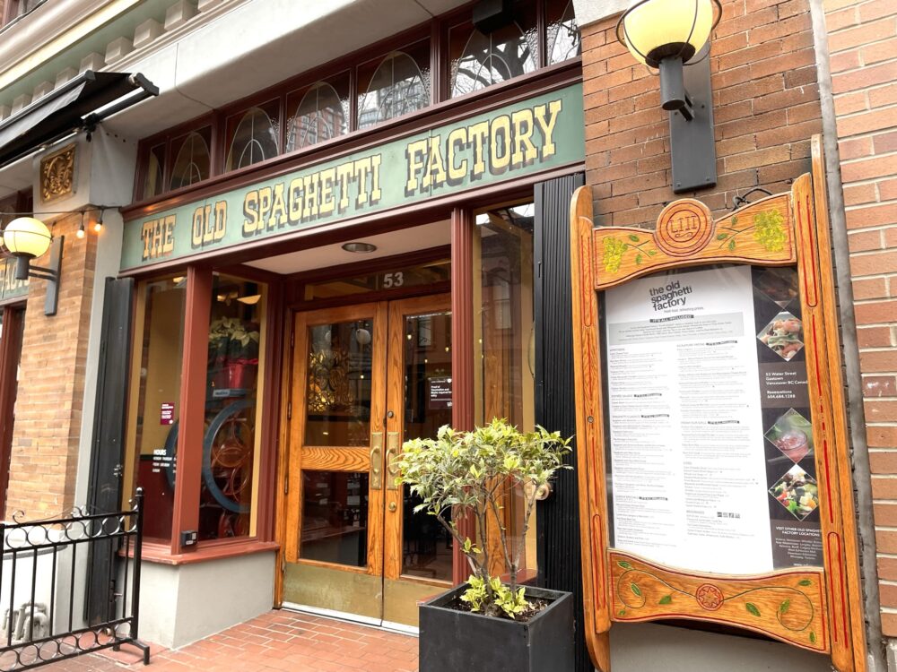 The Old Spaghetti Factory（ザ・オールド・スパゲティー・ファクトリー） バンクーバーにあるお手頃価格のファミリー