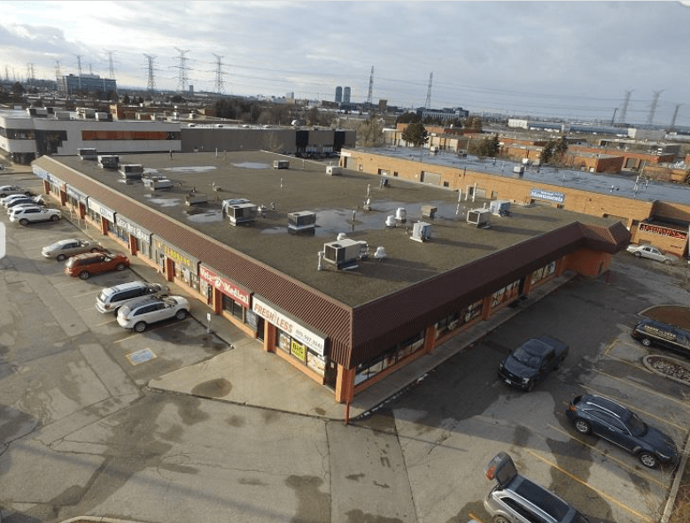Magnificent Location Automotive Center in Vaughan Canada Business