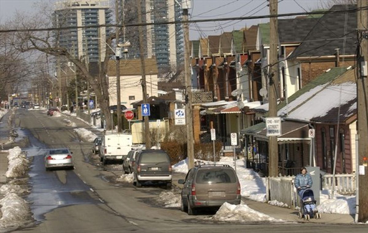 Dangerous Neighborhoods In Toronto Areas to Avoid