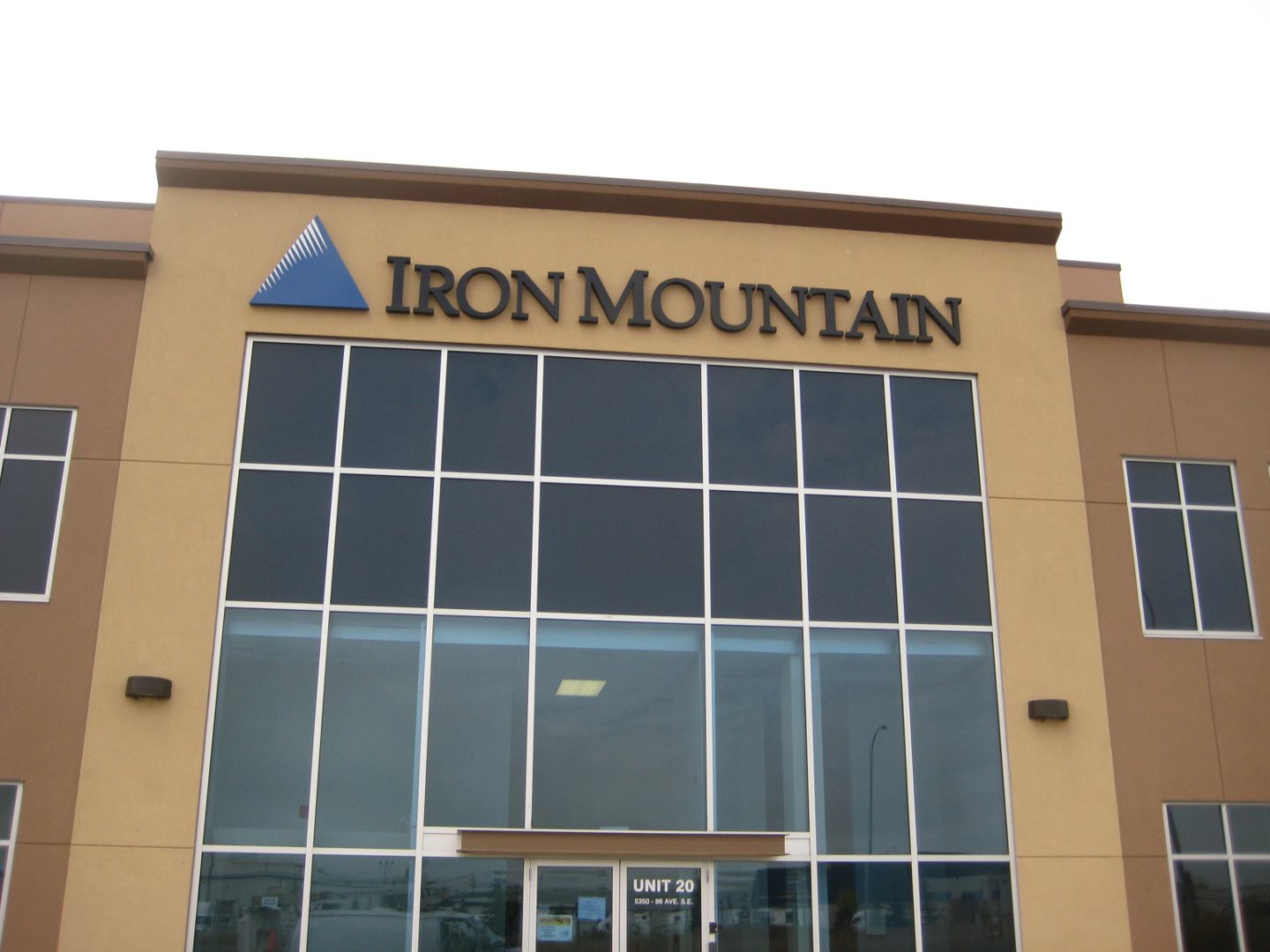 Canadian Sign Co Signage Services Calgary