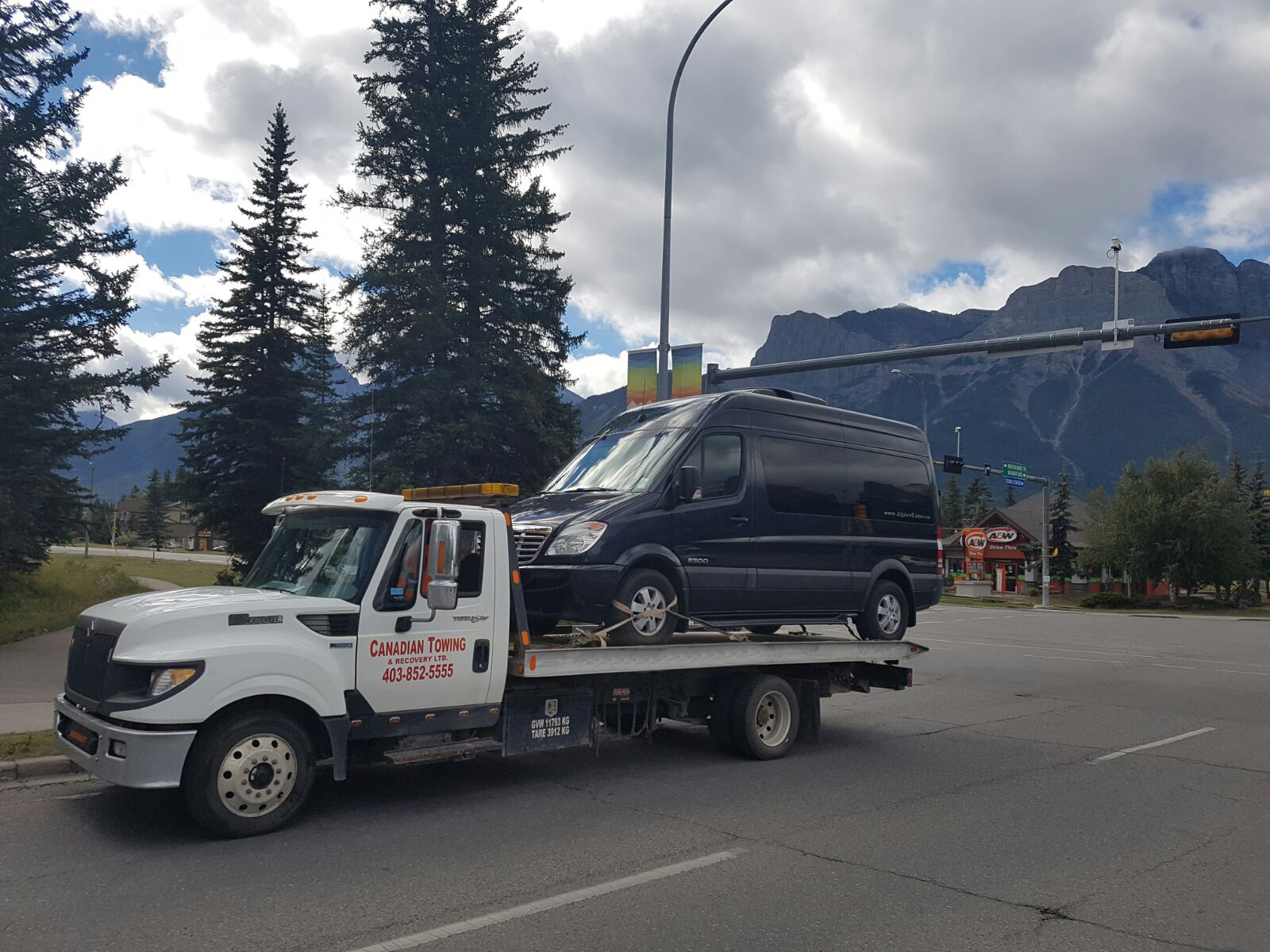 Gallery Canadian Towing and Recovery