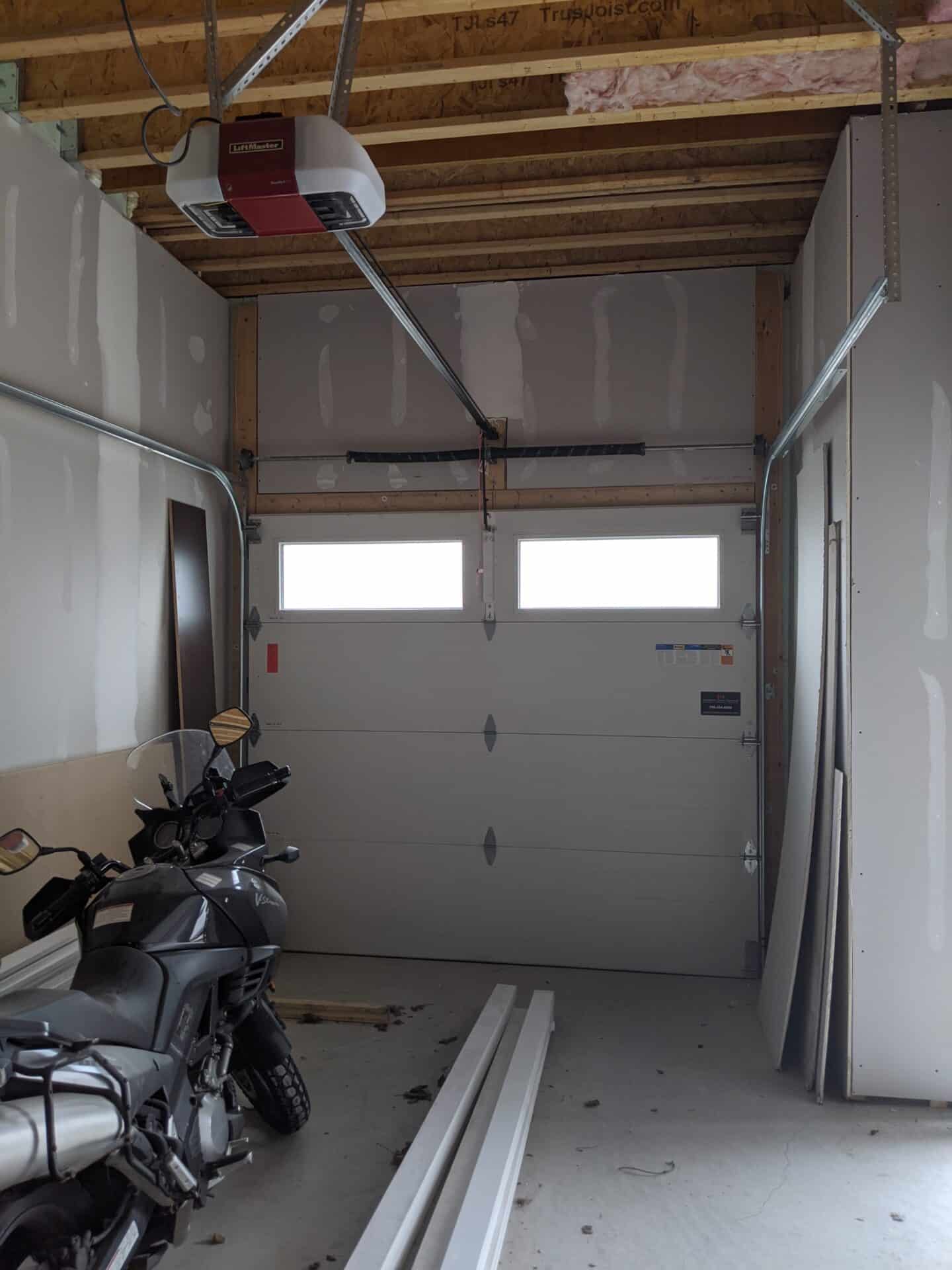 Does a Garage Door Opener Come with a New Garage Door?