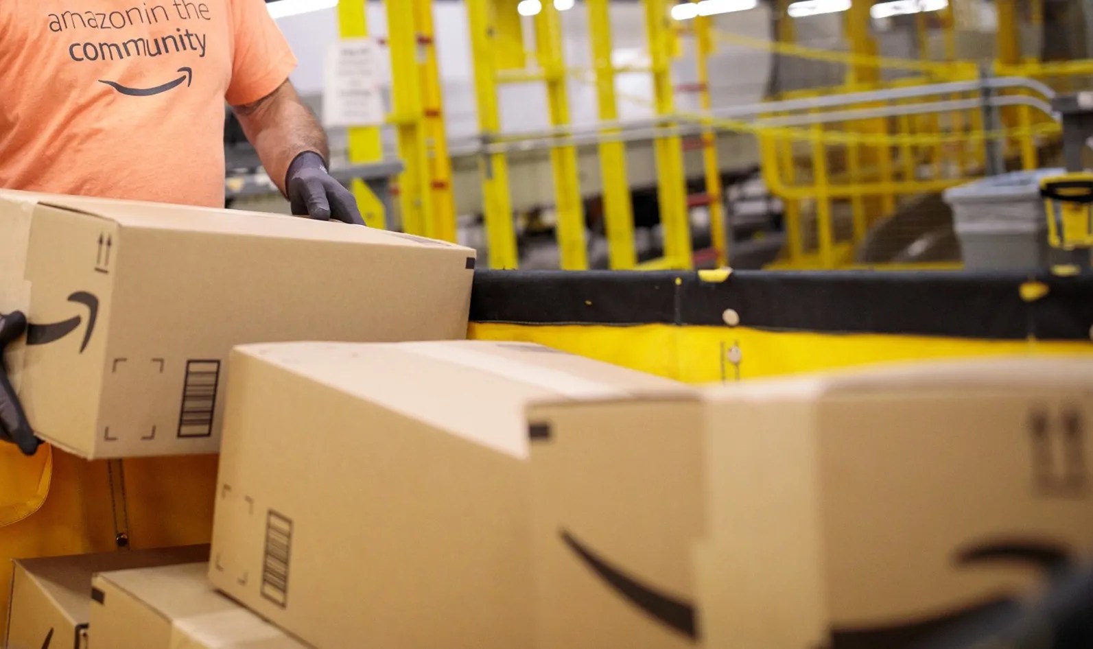 Amazon Si Ferma: Il 22 Marzo Sciopero Delle Consegne (Video) 946_x_1593_jpg