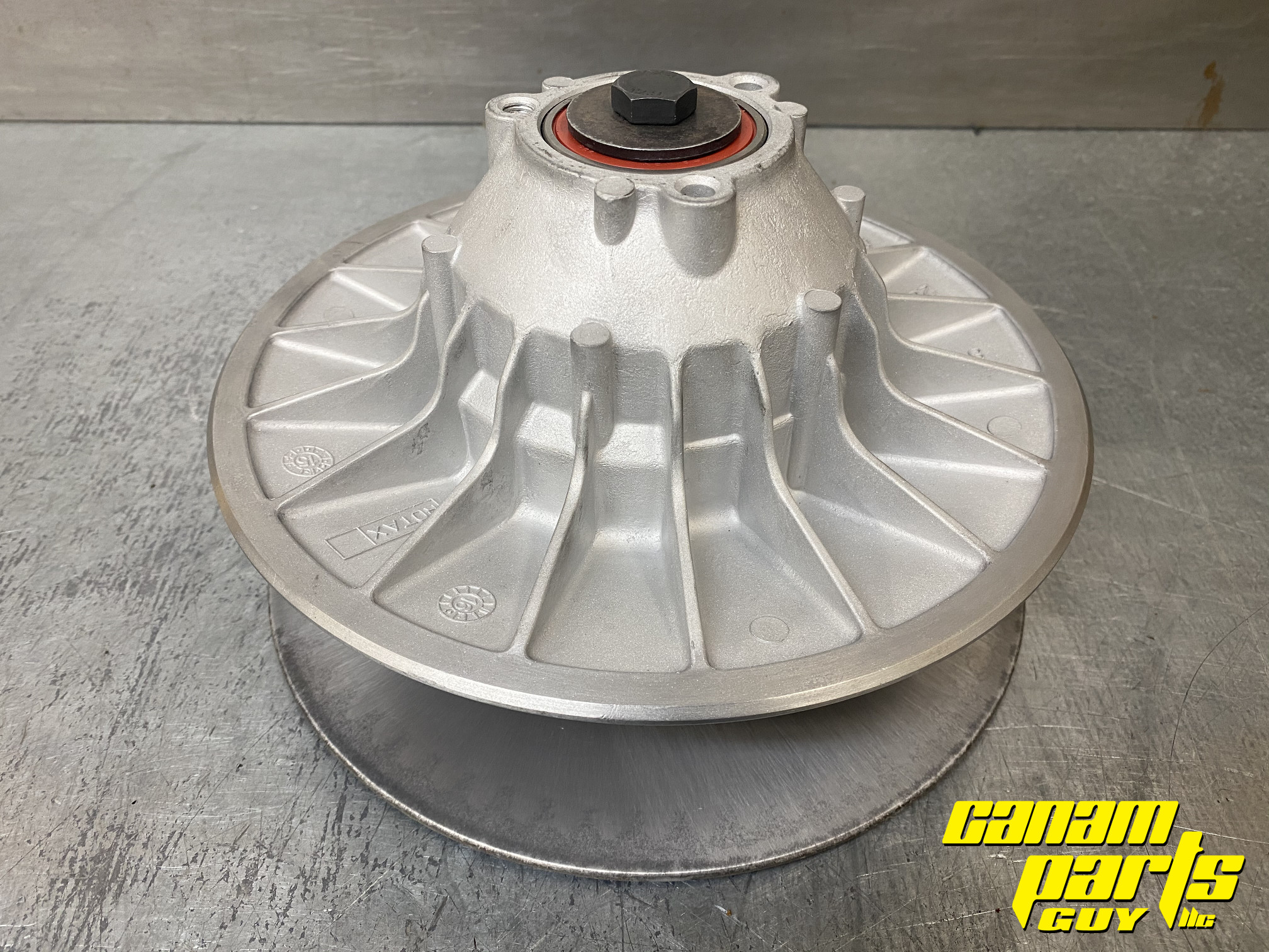 Outlander Renegade Commander OEM 800 1000 Secondary Clutch Canam