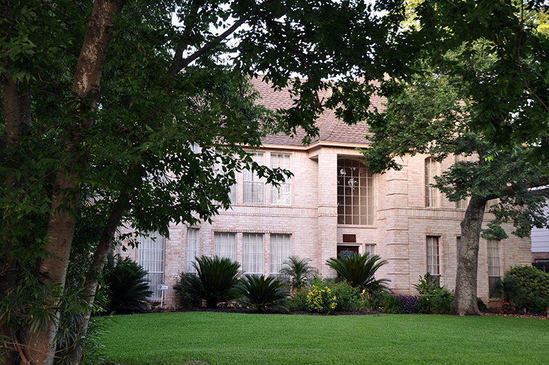 Our Beautiful Neighborhood Candlelight Oaks