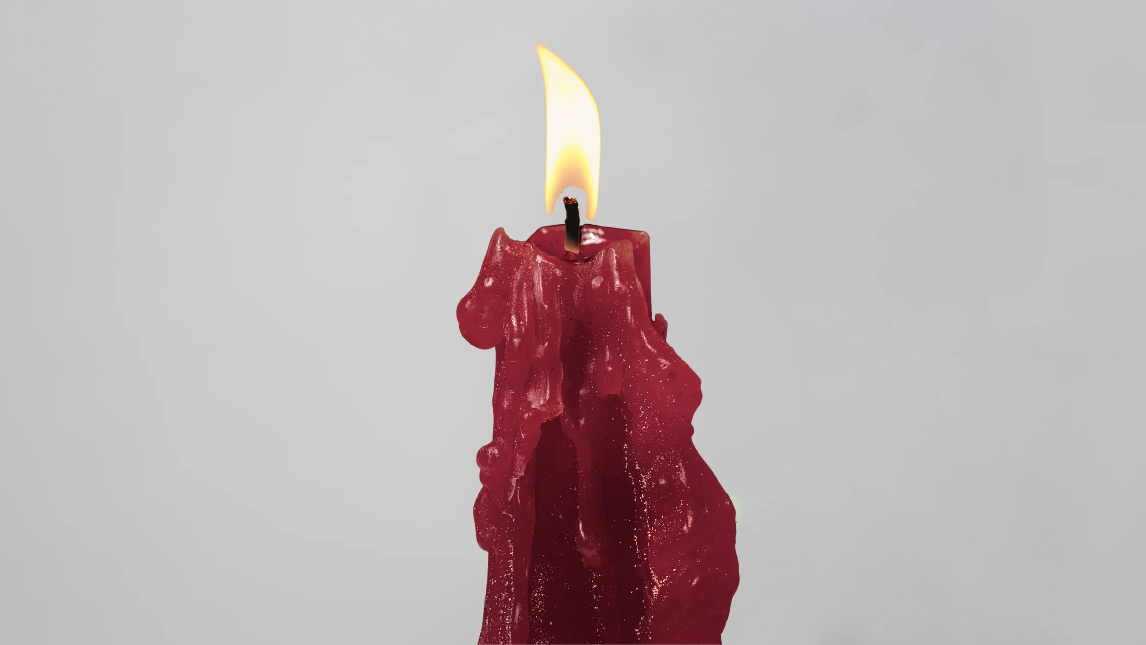 How to Make Dripping Candles in 4 Easy Steps