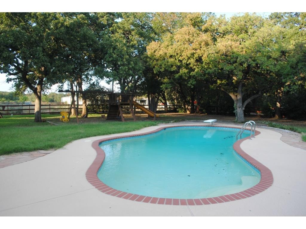 Ethan Couch's Mom Sold Her Half Million Burleson Home With Pool, Wet