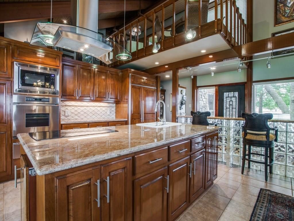 Lakefront Living Looks Lovely in These Ebby HallidayRepped Homes