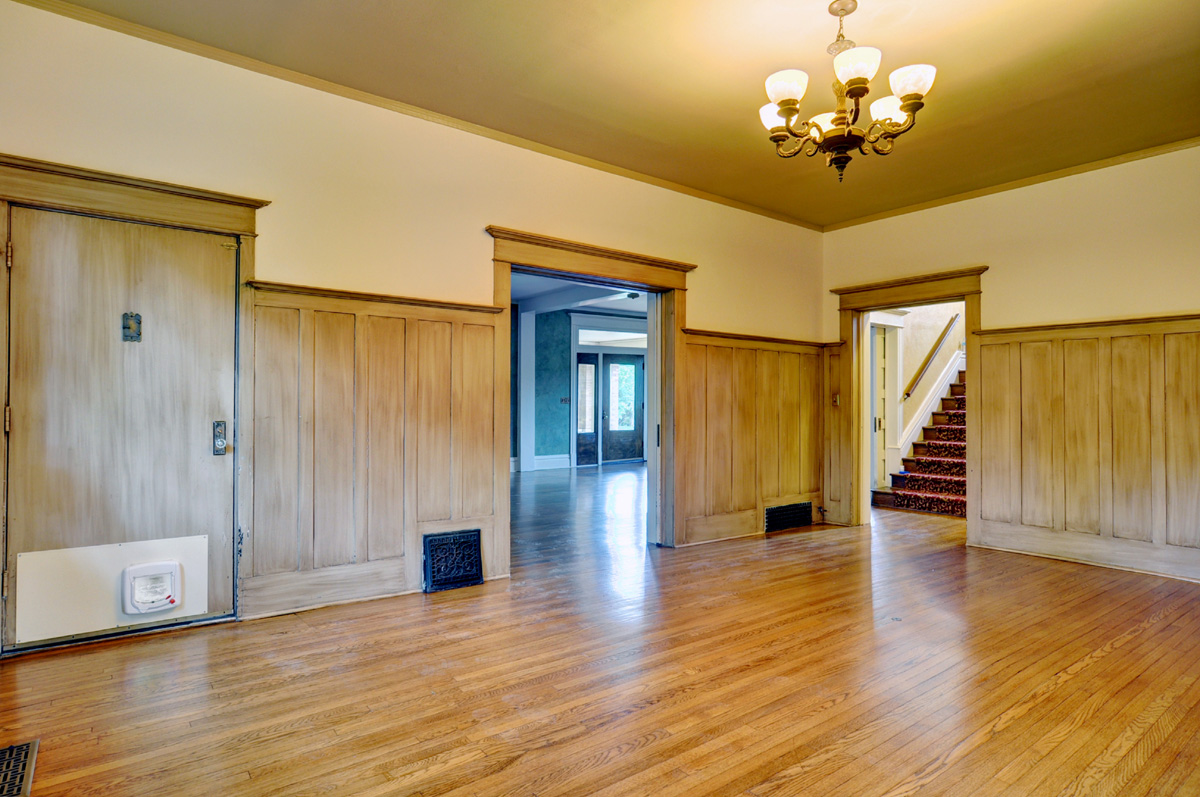 Preview of Venerable Ryan Place Christmas Tour Home