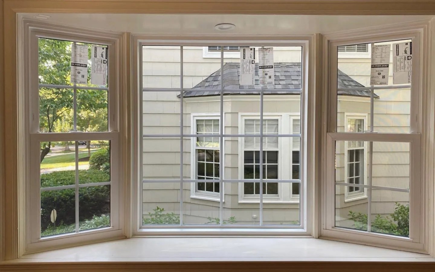 Bow Window vs Bay Window Which to Choose in Edmonton