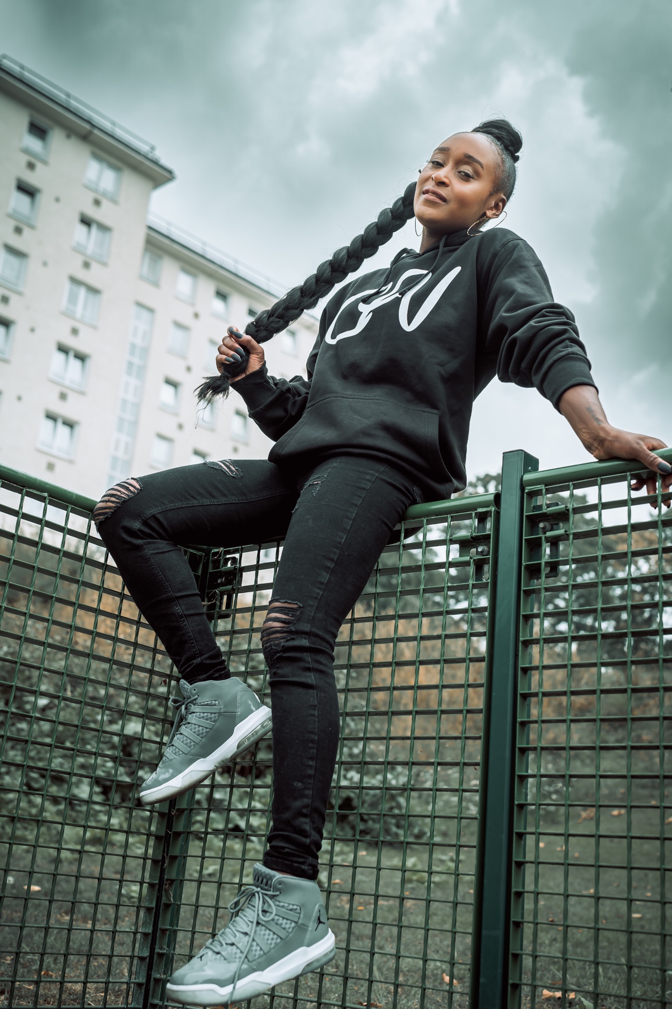 CAN Black and White CAN Official