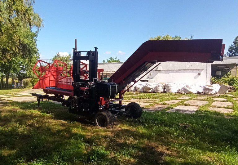 Hemp flower harvesting machine Cantopia
