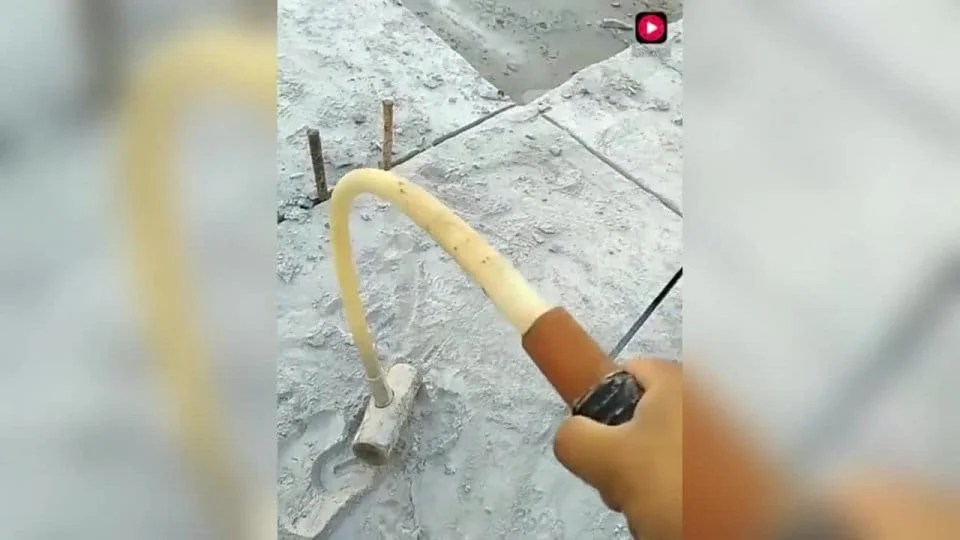 Chinese hammers with flexible action Canvids