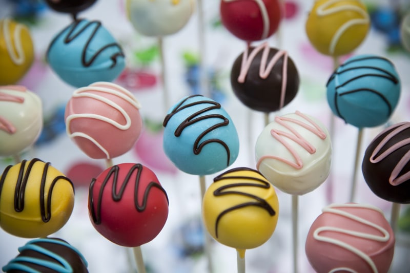 Can you freeze cake pops? How to freeze your favourite food?