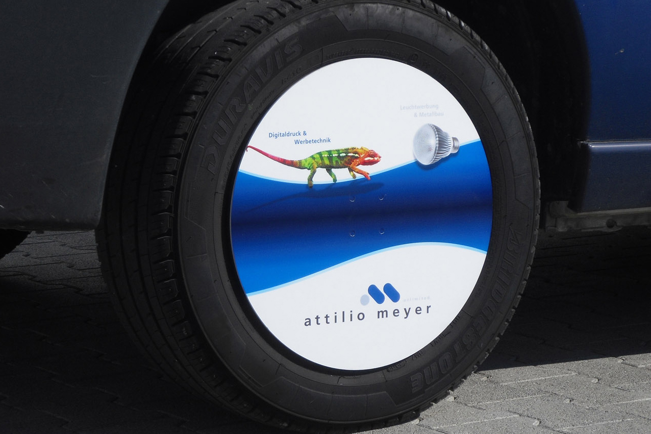 CapAds not rotating wheel cover No non not rotating advertising media