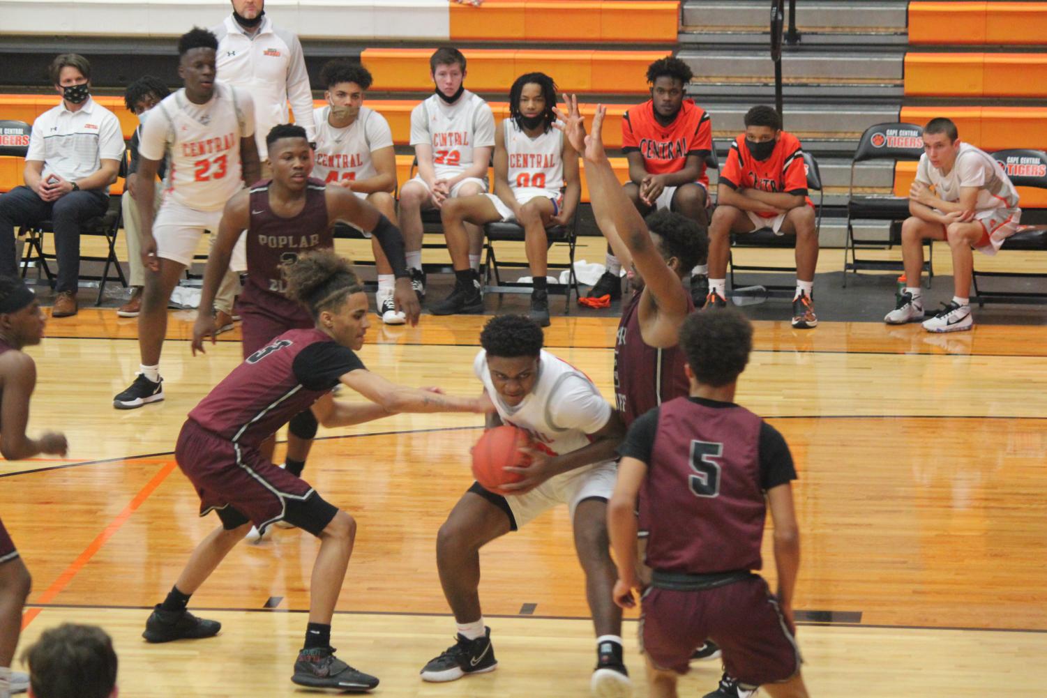 Photo Gallery Varsity Boys Basketball V. Poplar Bluff The Tiger