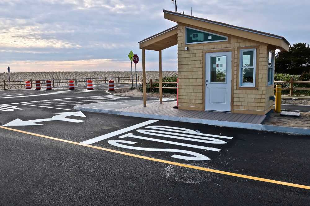 New Herring Cove Beach Parking Lot Slideshow Cape Cod Wave
