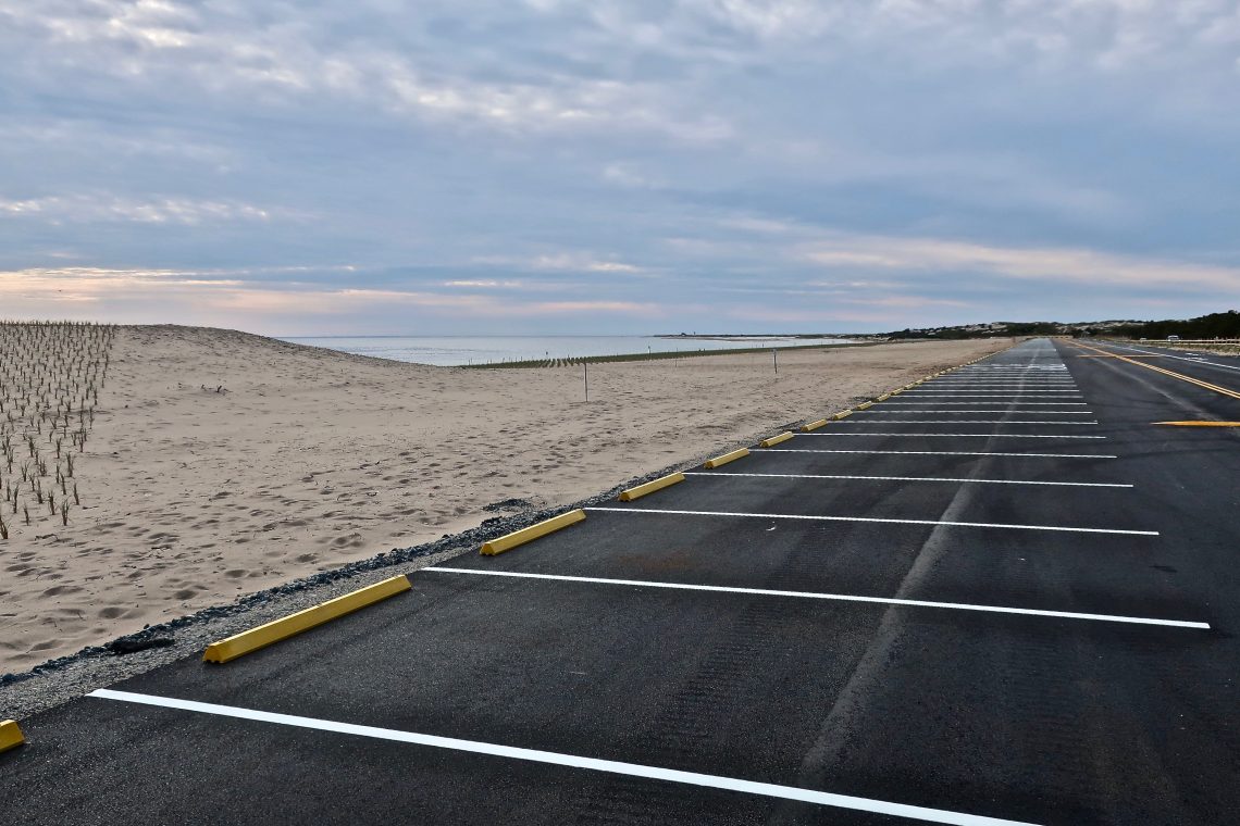New Herring Cove Beach Parking Lot Slideshow Cape Cod Wave