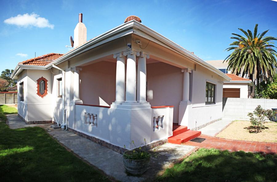 Ednam Place Cape Town Student