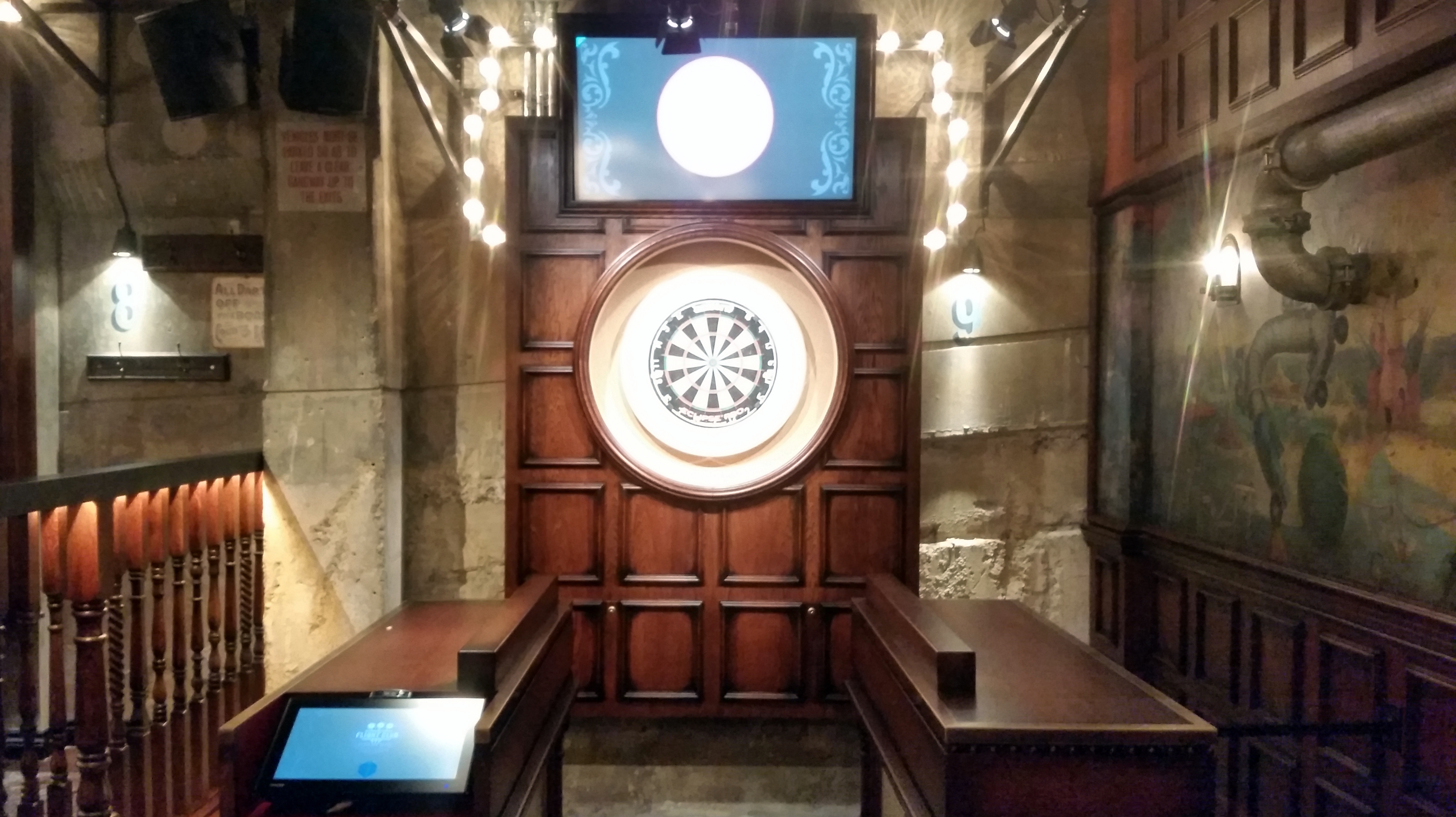 Flight Club (Bloomsbury) Capital Arrows