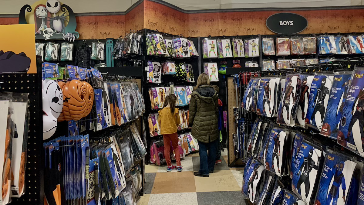 Halloween Costumes Downtown Ottawa at Pamela Roberts blog