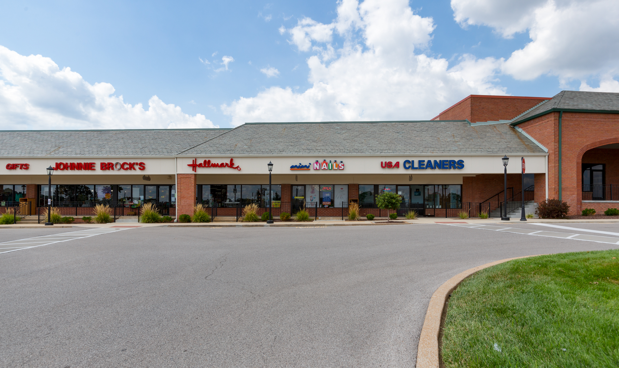 Mackenzie Pointe Caplaco