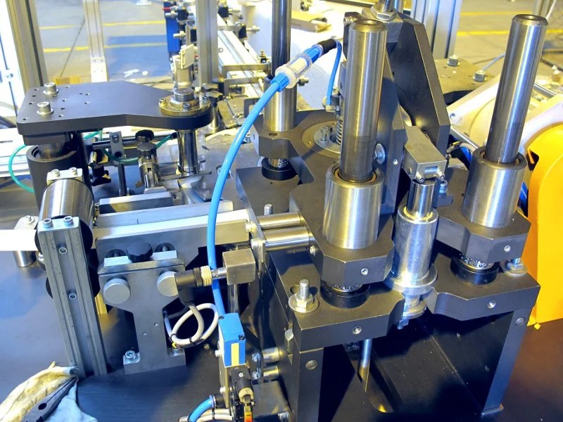 Liner Insertion Machines Cap Lining Materials and Induction Sealing Machines