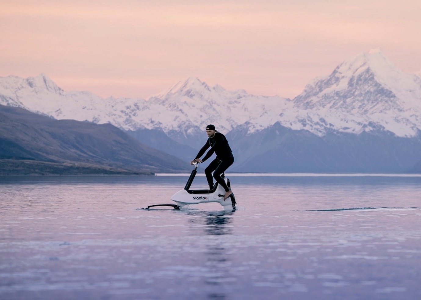CapoVelo.com | Ahoy!, the Hydrofoiler XE-1 Makes Water Cycling's Next