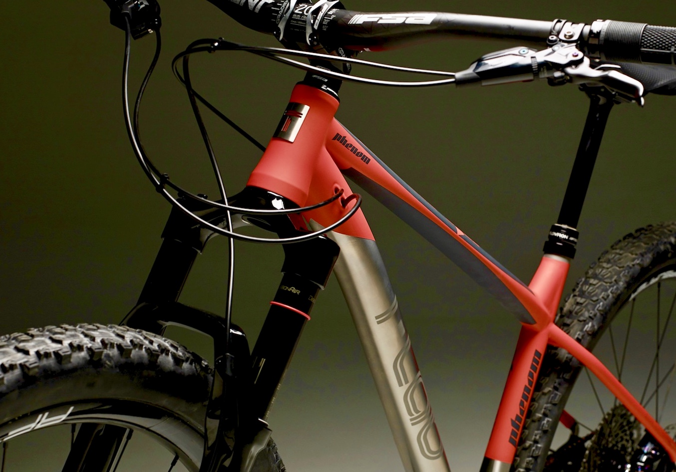 TLab Unveils New Hardtail "Phenom" Mountain Bike