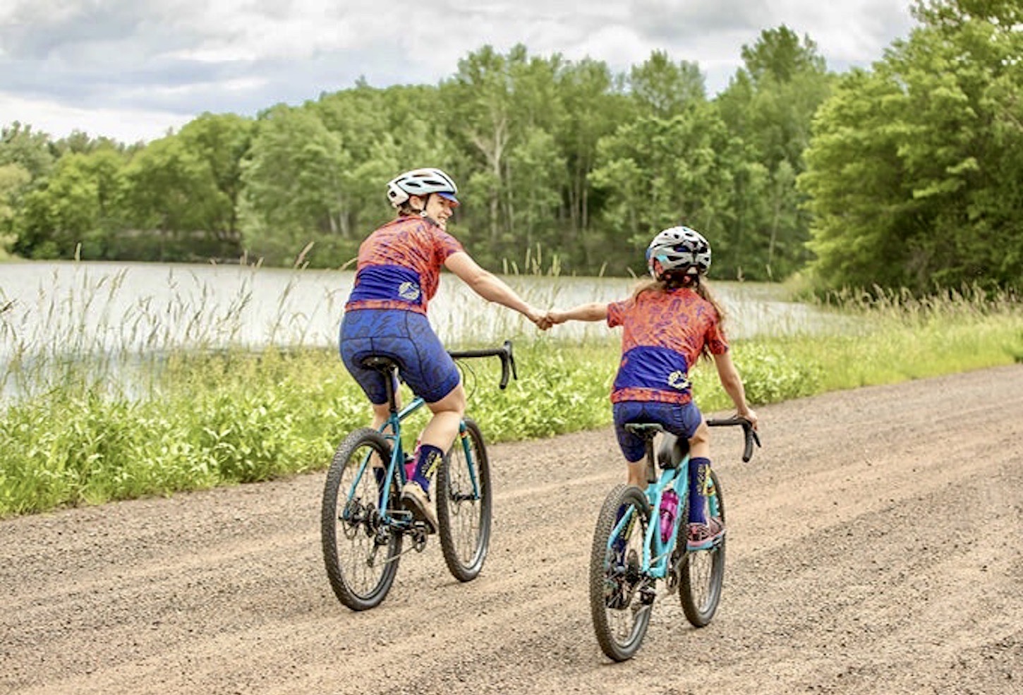 Gravel Cycling to Young Riders 