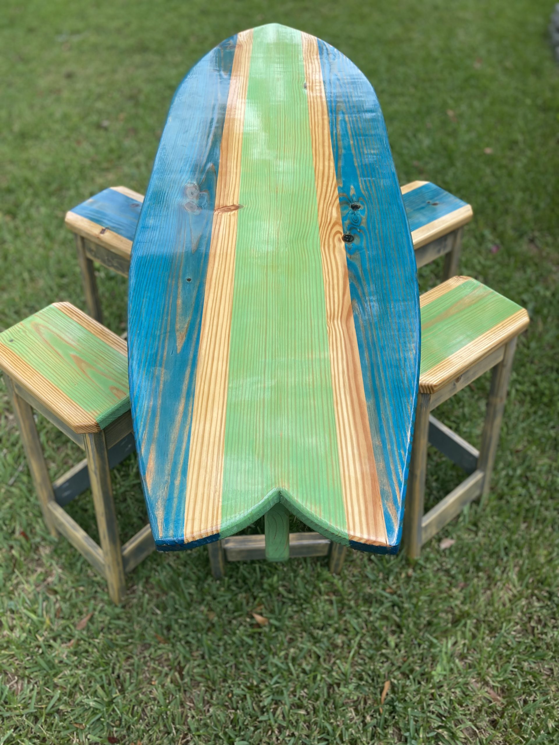 “Surf’s Up” 6′ Surfboard Bar/Table & 4 Stools Bar Furniture