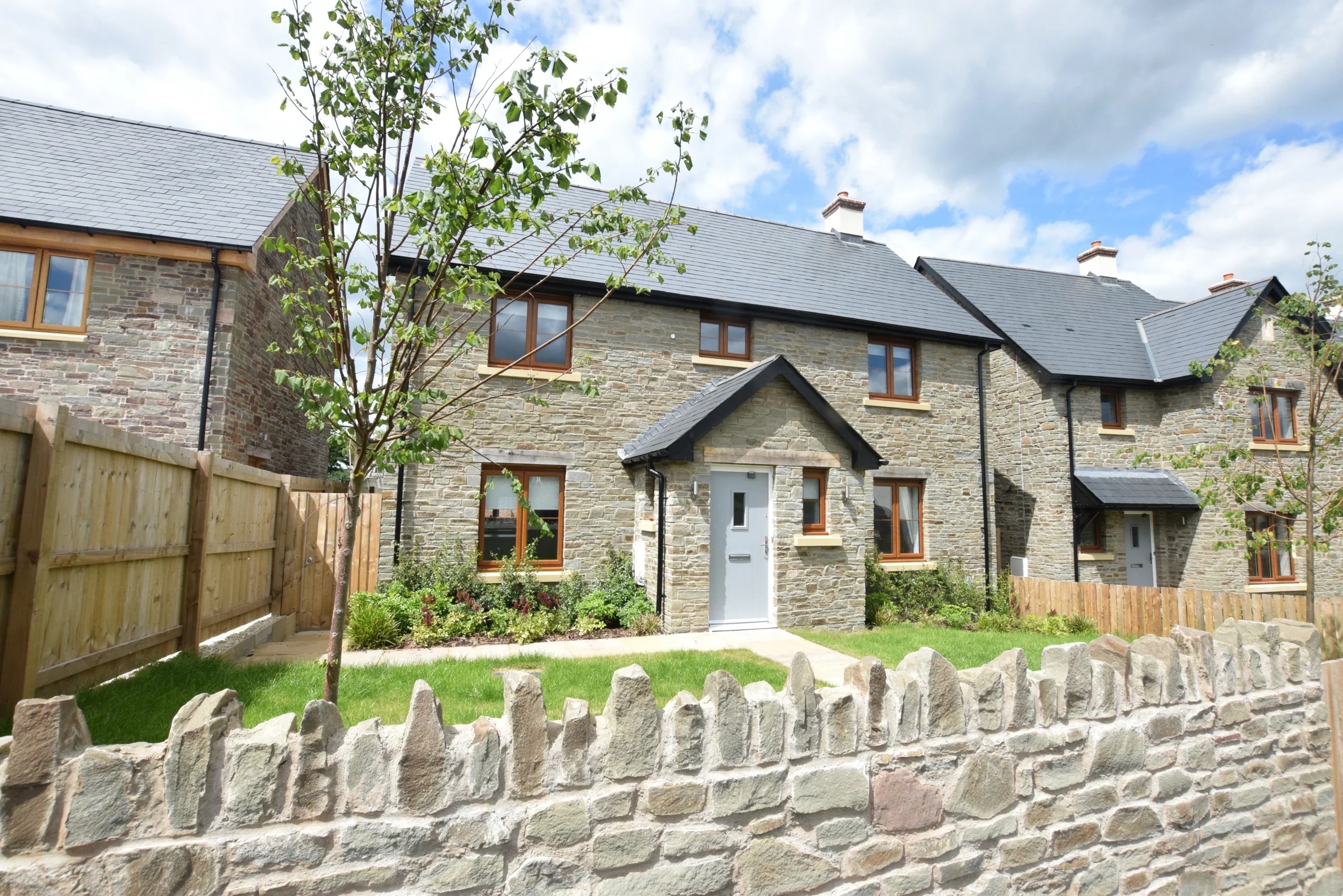 Cae Castell Capsel Homes